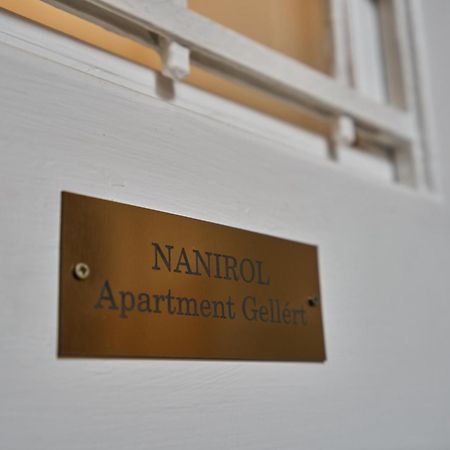 Nanirol Apartment At Gellert Bath Budapešť Exteriér fotografie