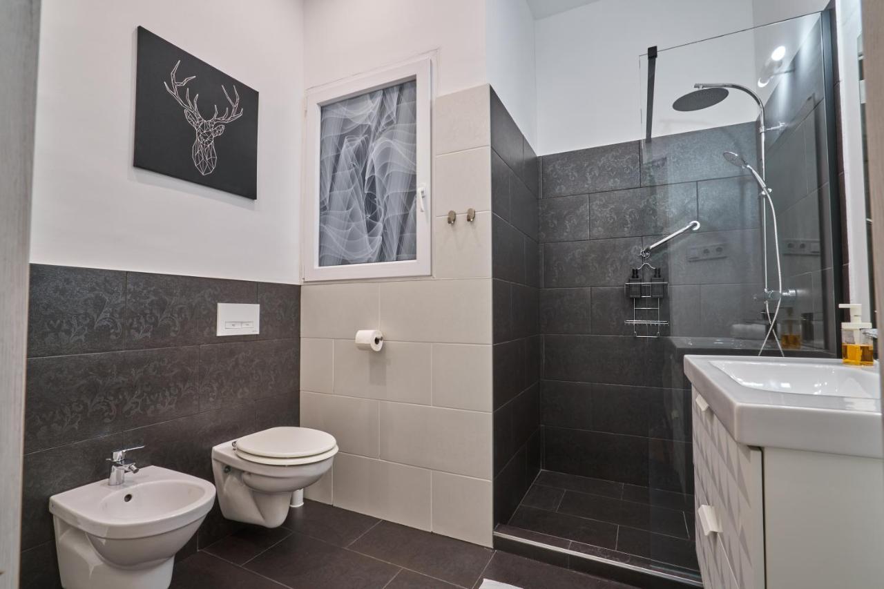 Nanirol Apartment At Gellert Bath Budapešť Exteriér fotografie